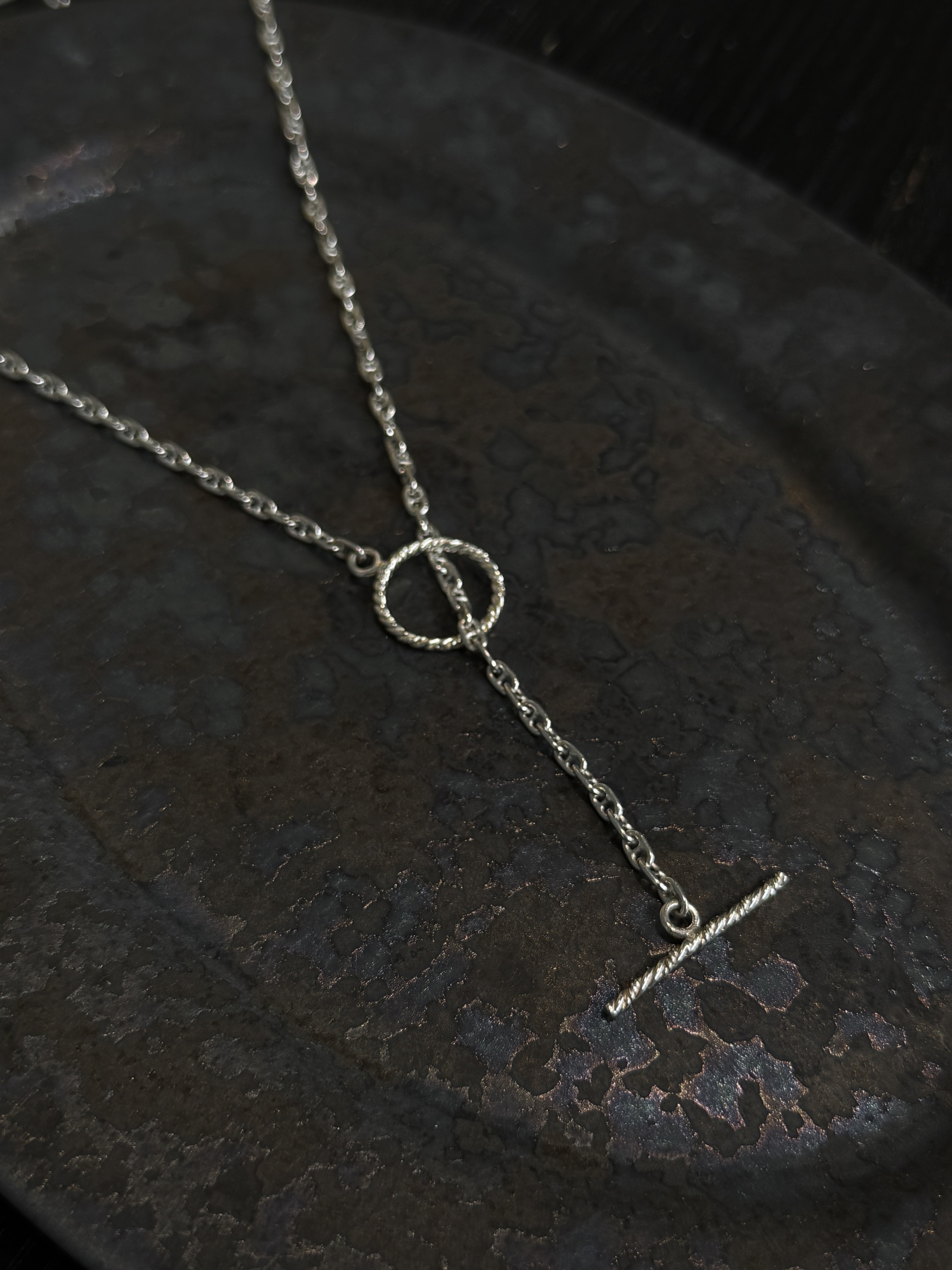 MANTEL NECKLACE